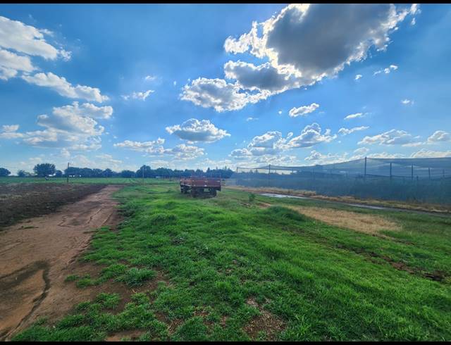 16.30HA VACANT LAND FOR SALE IN RIVERSDALE